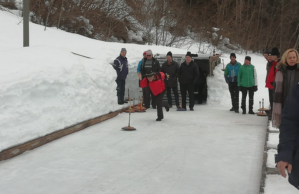 Eisstockschießen Samstag, 02. Februar, Senioren gegen Pensionisten ab 14:00 Uhr, Eisstockbahn Sportzentrum Annaberg