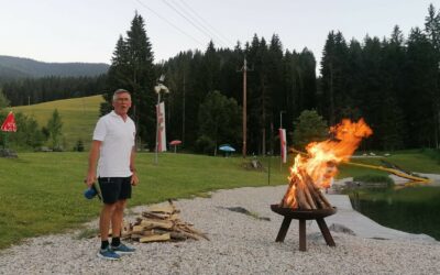 Sommer-Sonnwendfeier 2022 beim Waldbad Badesee in Lungötz mit Tombola und Floß-Seeüberquerung